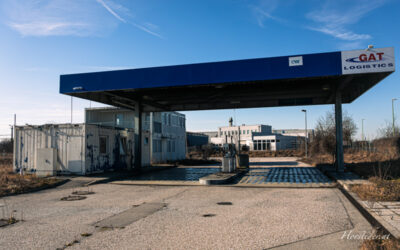Aufgelassene Tankstelle bei Wels.