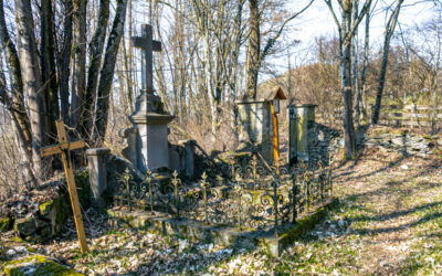 Aufgelassener Friedhof im Mühlviertel