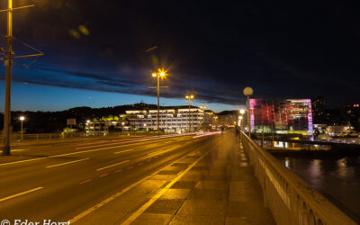 Nachst auf der Brücke unterwegs…