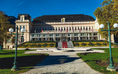 Von Bad Ischl mit dem Zug nach Bad Aussee. Grundelsse,Toplitzsee und rund um den Altaussee. Zurück über die Blaa Alm nach Bad Ischl. 60 KM und 500 Hm.