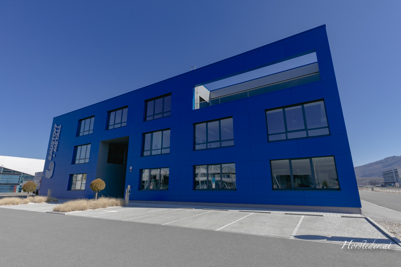 Linzer Hafen…Blau dominiert..